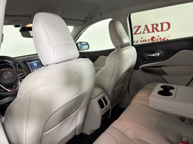 2021 Sangria Metallic Clearcoat Jeep Cherokee Latitude Lux 4X4 SUV