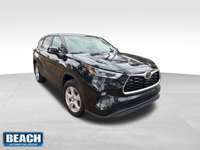 2024 Toyota Highlander LE AWD