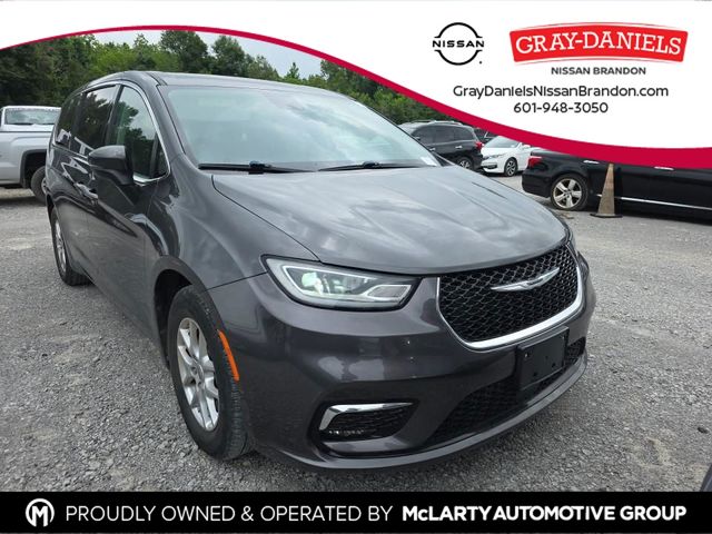 2023 Chrysler Pacifica Touring L's photo