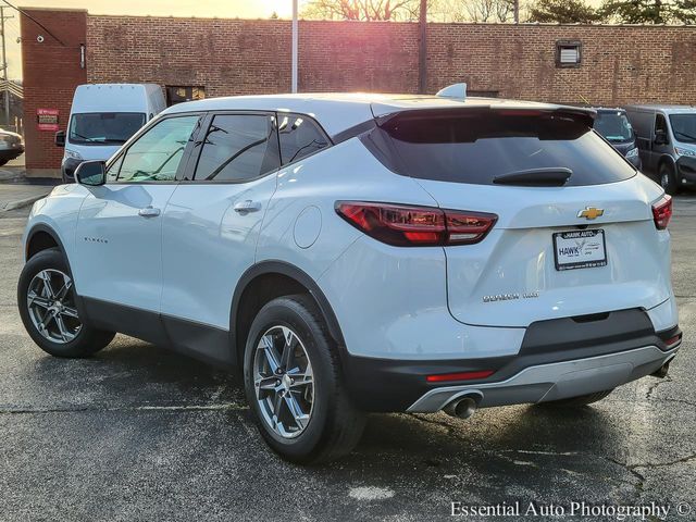 View vehicle photo 7