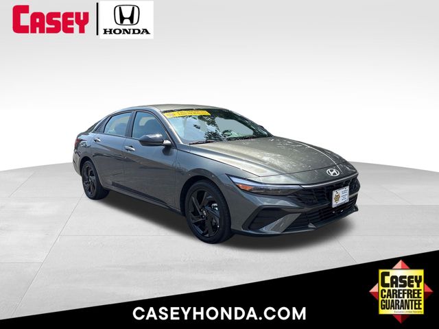 Amazon Gray 2026 Hyundai Elantra Sedan Front-Wheel Drive Continuously Variable Transmission