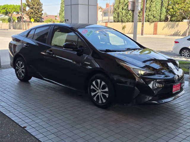 Used 2017 Toyota Prius Hatchback