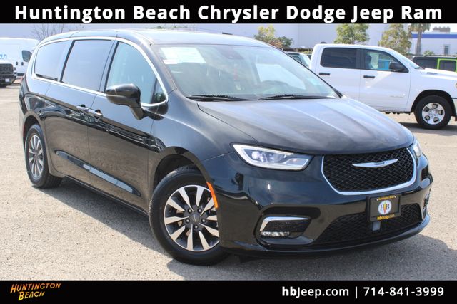 2024 Chrysler Pacifica Hybrid Select FWD