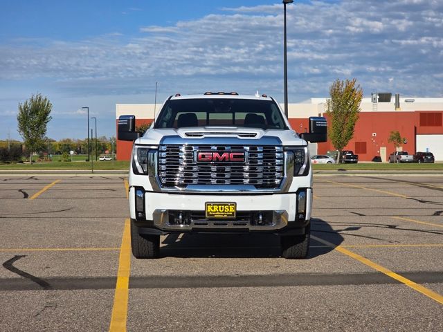 2026 GMC Sierra 3500HD Denali