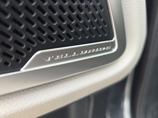 2023 Kia Telluride S:46448A