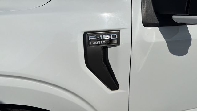 Used 2023 White Ford Lariat image 39