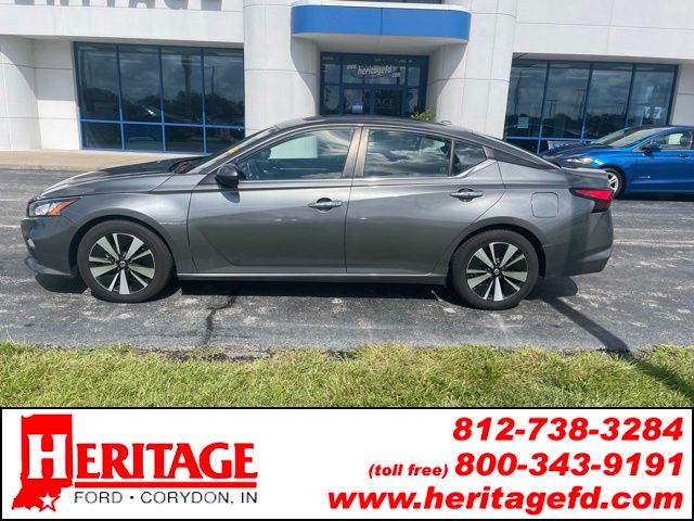 2022 Nissan Altima 2.5 SV FWD