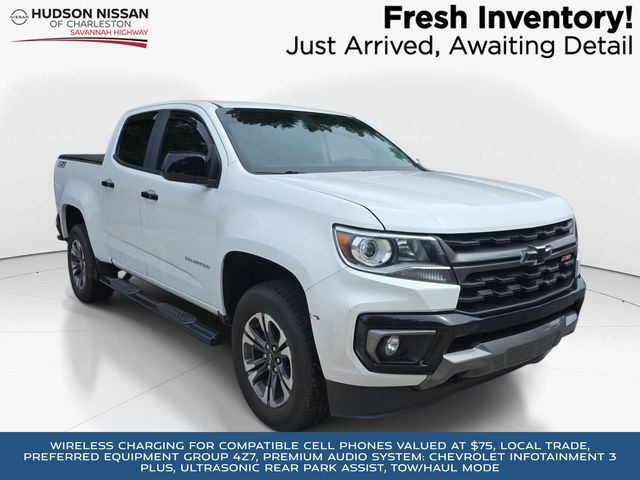 Summit White 2022 Chevrolet Colorado Pickup Truck Four-Wheel Drive 8-Speed Automatic