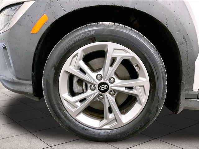2023 Hyundai Kona SEL - 7