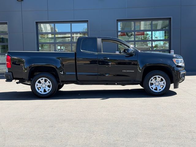 View vehicle photo 7