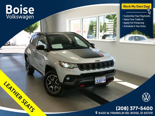 Silver Zynith Metallic Clearcoat 2025 Jeep Compass Trailhawk 4WD SUV / Crossover Four-Wheel Drive 8-Speed Automatic
