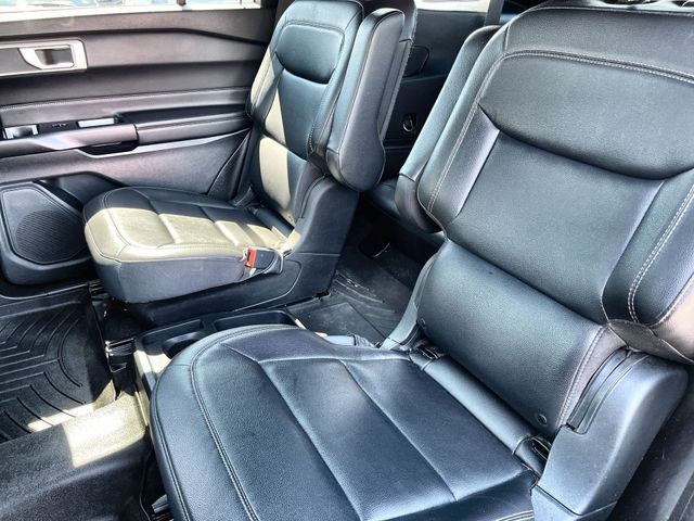 Used 2020 Blue Ford XLT image 24