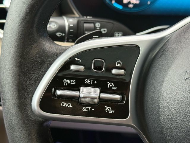 2021 Mercedes-Benz GLC