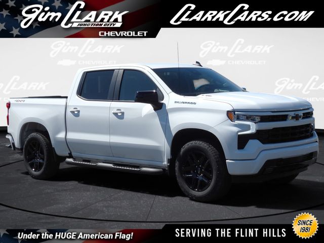 Summit White 2026 Chevrolet Silverado 1500 Pickup Truck Four-Wheel Drive 8-Speed Automatic