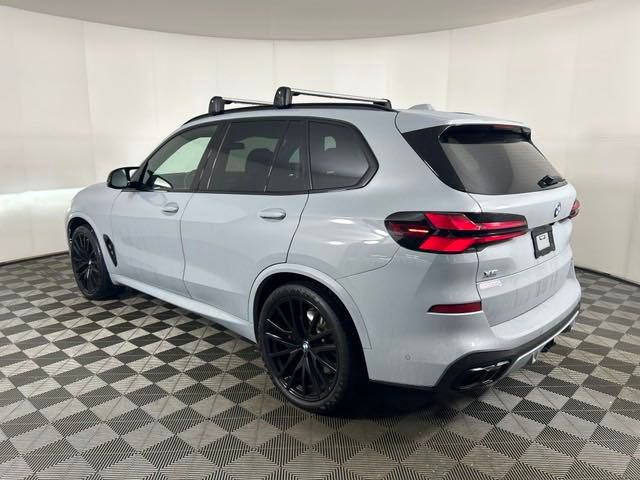 2024 BMW X5 M60i 8