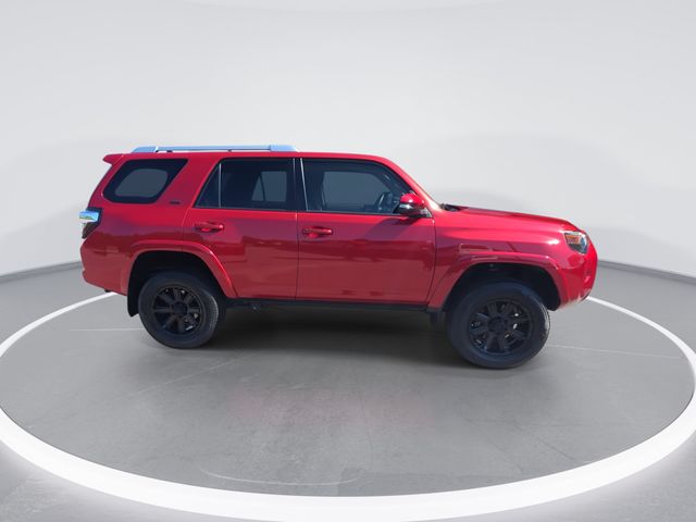 Used 2017 Barcelona Red Metallic Toyota SR5 Premium image 9