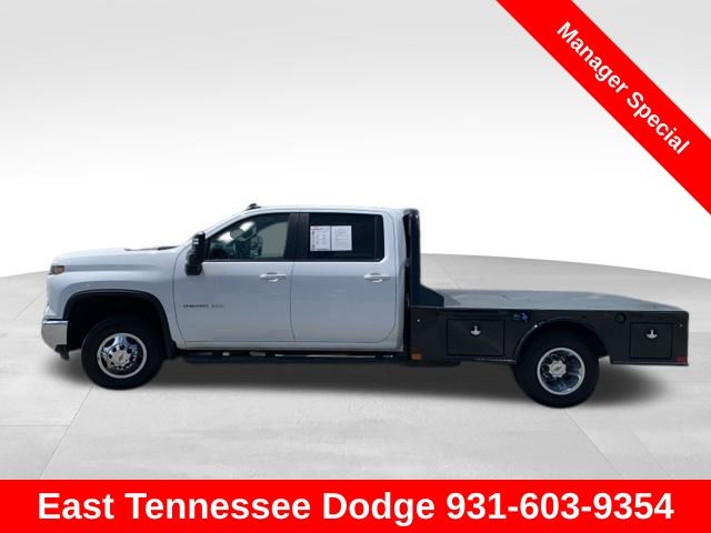 2024 Chevrolet Silverado 3500HD LT photo
