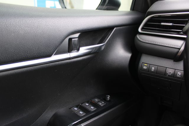 Used 2019 White Toyota SE image 13