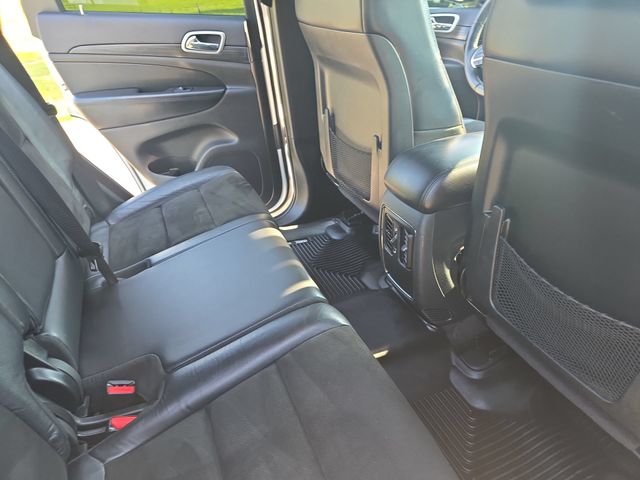Used 2019 Bright White Clearcoat Jeep Laredo E image 12