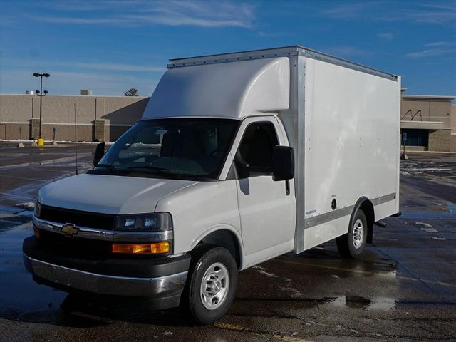 2025 Chevrolet Express 3500