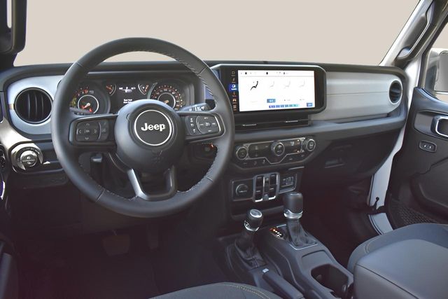 New Car 2025 Jeep Gladiator  Sport S For Sale Under $40,000 In Austin, Texas