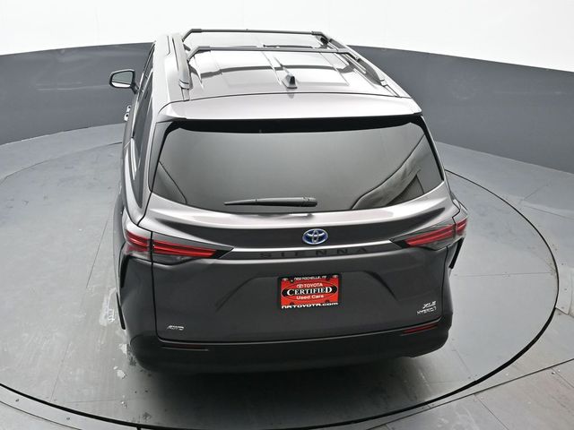 2021 Toyota Sienna XLE 34