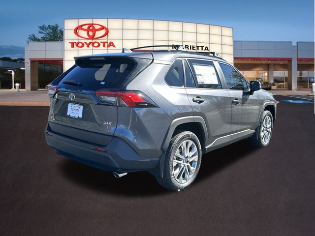 2025 Toyota RAV4 XLE Premium 28