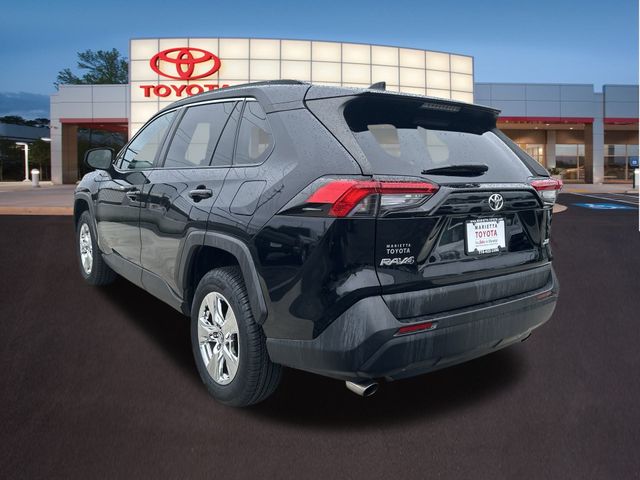 2021 Toyota RAV4 XLE 26