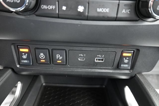 2022 Super Black Nissan Frontier SV 4X4 Truck