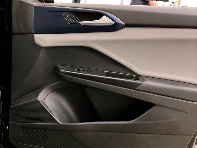 2022 Volkswagen Taos 1.5T SE  at Auto Express Mitsubishi