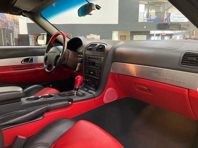 2002 Ford Thunderbird thumbnail 32