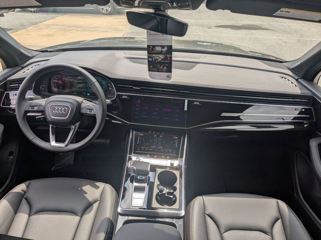 new 2025 Audi Q7 car, priced at $71,293