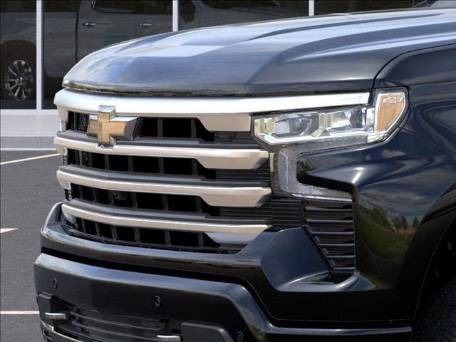 2025 Chevrolet Silverado 1500 High Country 13