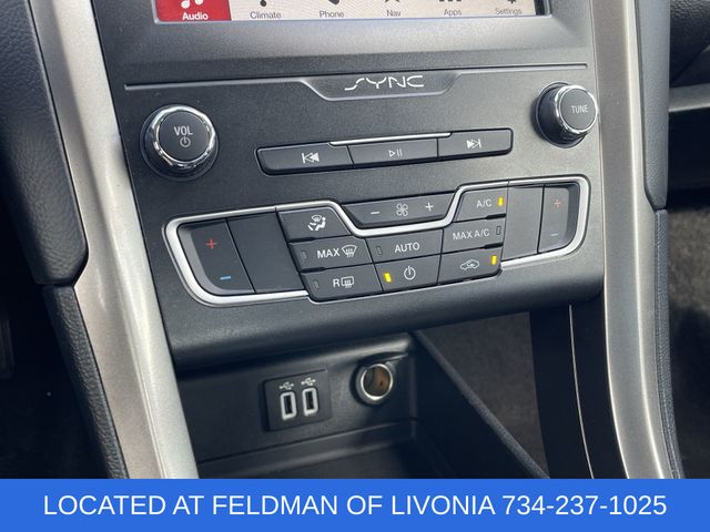Used 2019 Ford Fusion Hybrid For Sale in Livonia, MI