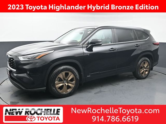 2023 Toyota Highlander Hybrid Bronze Edition AWD