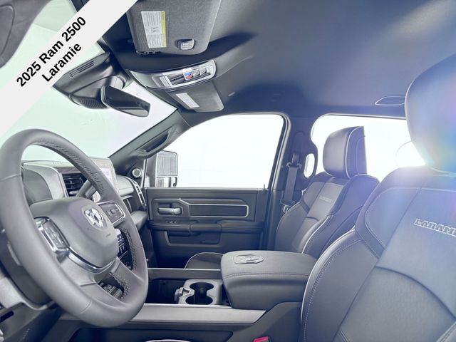 2500 Crew Cab Laramie