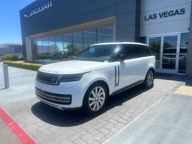 Fuji White 2024 Land Rover Range Rover SUV / Crossover All-Wheel Drive 8-Speed Automatic