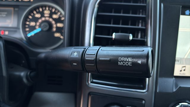 Used 2018 Red Ford XLT image 31