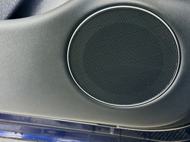 Thumbnail: 2025 Genesis GV70 - 19