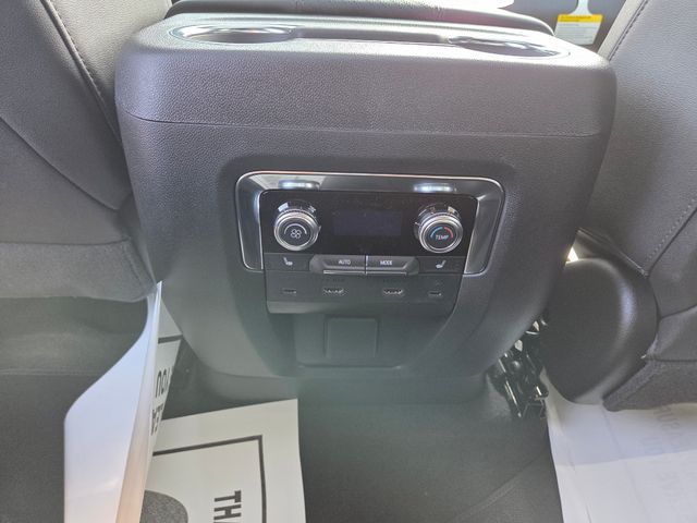 2026 GMC Yukon XL 4WD AT4