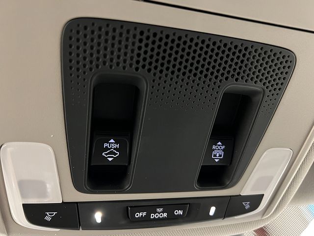 2025 Honda Pilot Elite photo