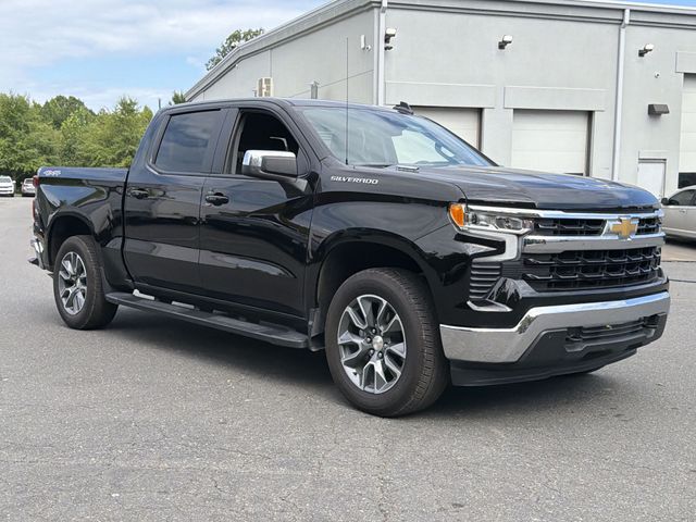 Used 2025 Black Chevrolet LT image 6