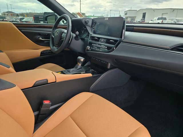 2025 Lexus ES 350:44446A1