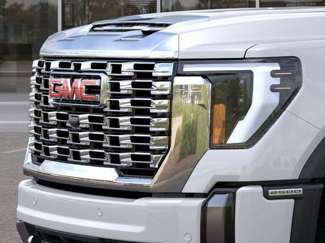 2025 GMC Sierra 2500HD Denali 13