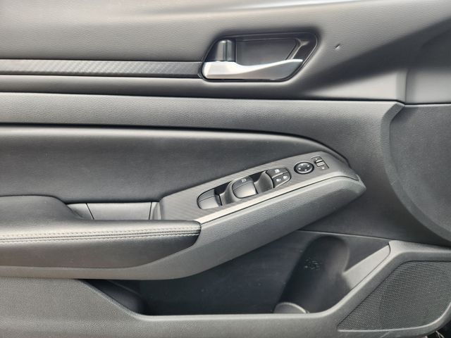 Used 2025 Nissan Altima Sedan