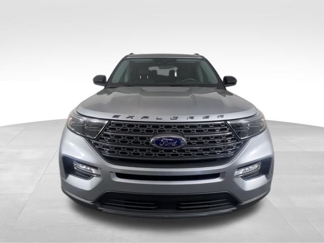 2023 Ford Explorer XLT 9