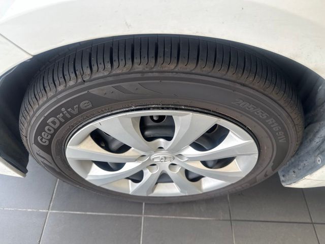 2020 Toyota Corolla LE White at Emmons Autoplex