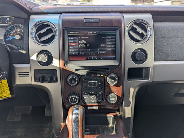 2014 White Platinum Clearcoat Metallic Ford F-150 King Ranch 4X4 Truck