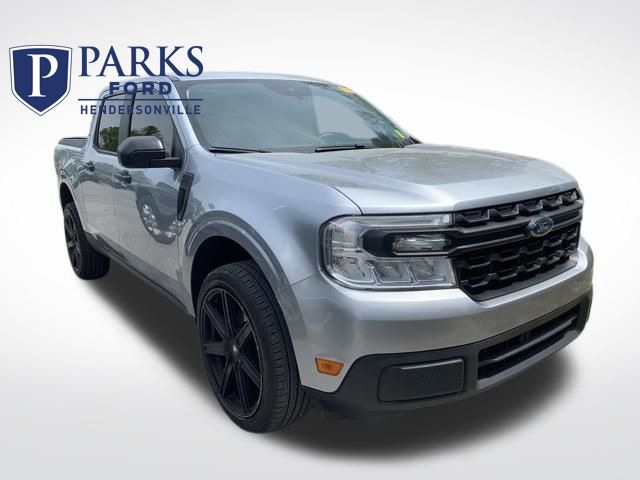Iconic Silver Metallic 2022 Ford Maverick XL SuperCrew FWD Pickup Truck Front-Wheel Drive 8-Speed Automatic