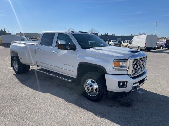 2019 GMC Sierra 3500HD Denali Crew Cab LB DRW 4WD